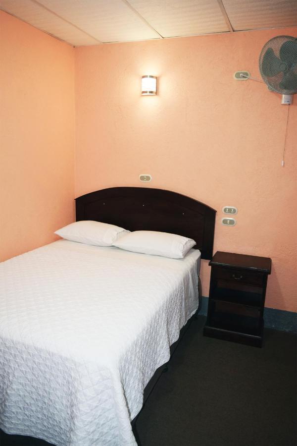 Hotel Fuentes Guatemala City Exteriör bild